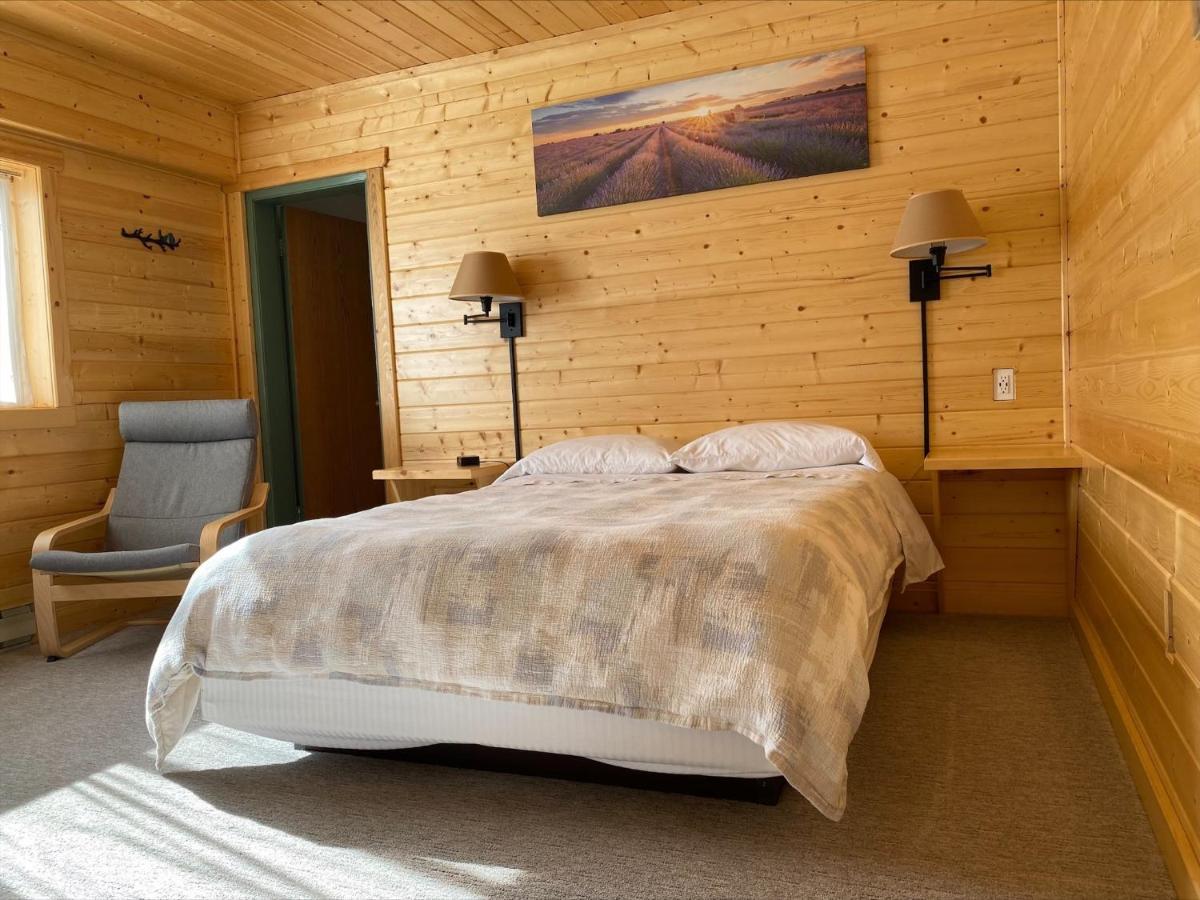 Stork Nest Inn Smithers Buitenkant foto